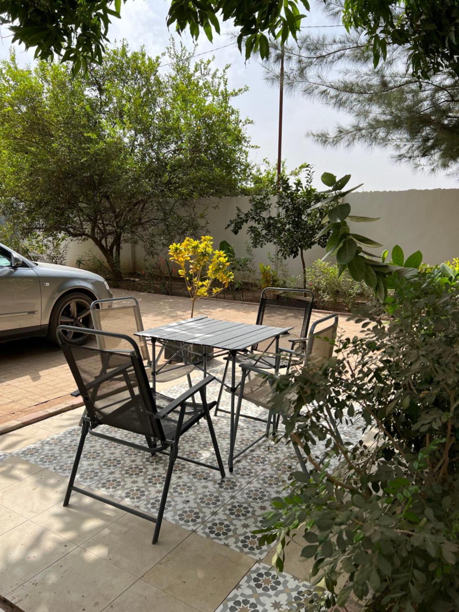 Yazmin Studio Residence Lamin Exterior photo